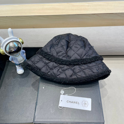BUCKET HAT IN BLACK LAMB WOOL AND THICK COTTON 431683