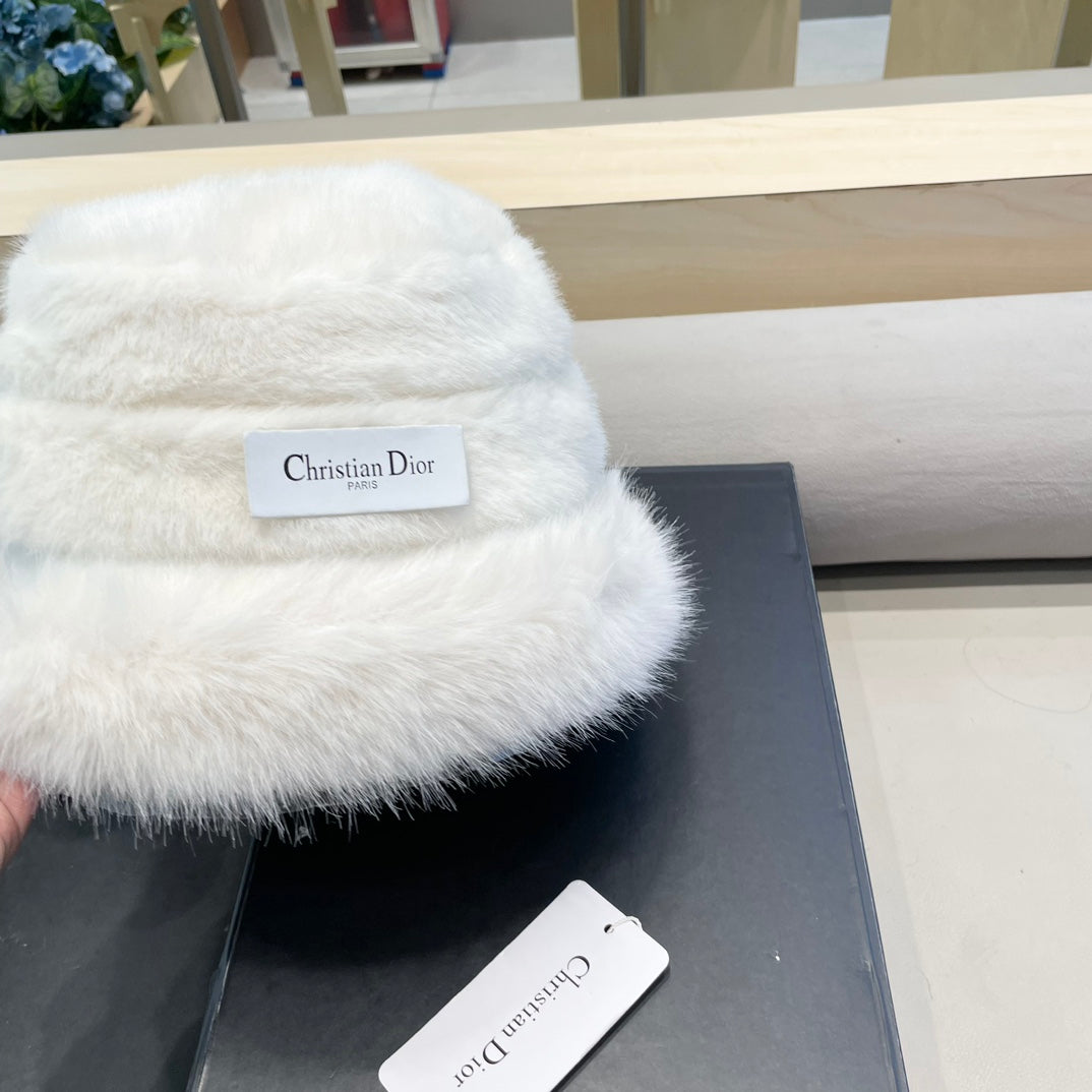 BUCKET HAT IN WHITE MINK FUR 433471