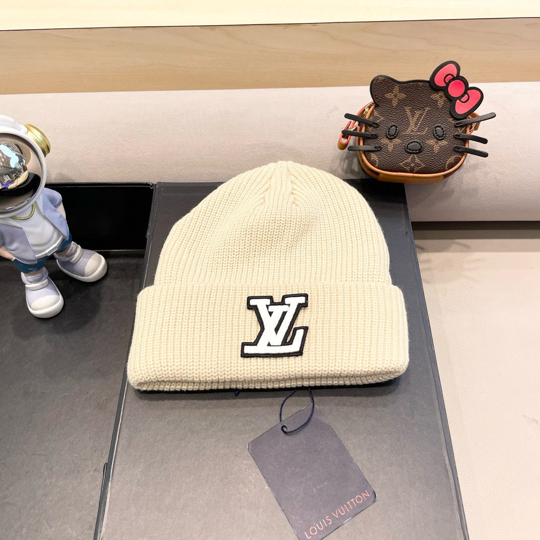 BEANIE HAT IN BEIGE WOOL 435028