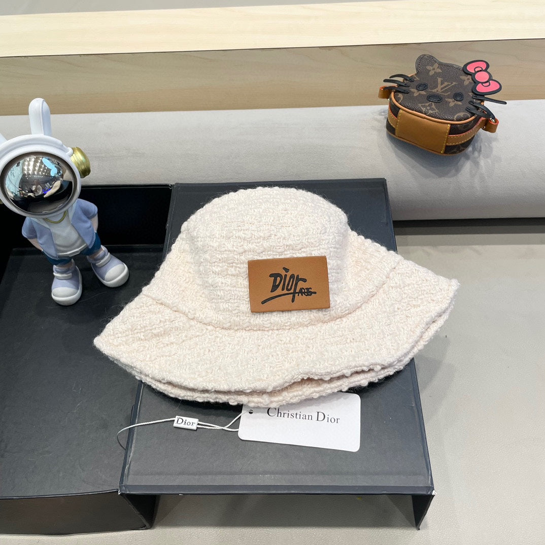 BUCKET HAT IN BEIGE WOOL 436746