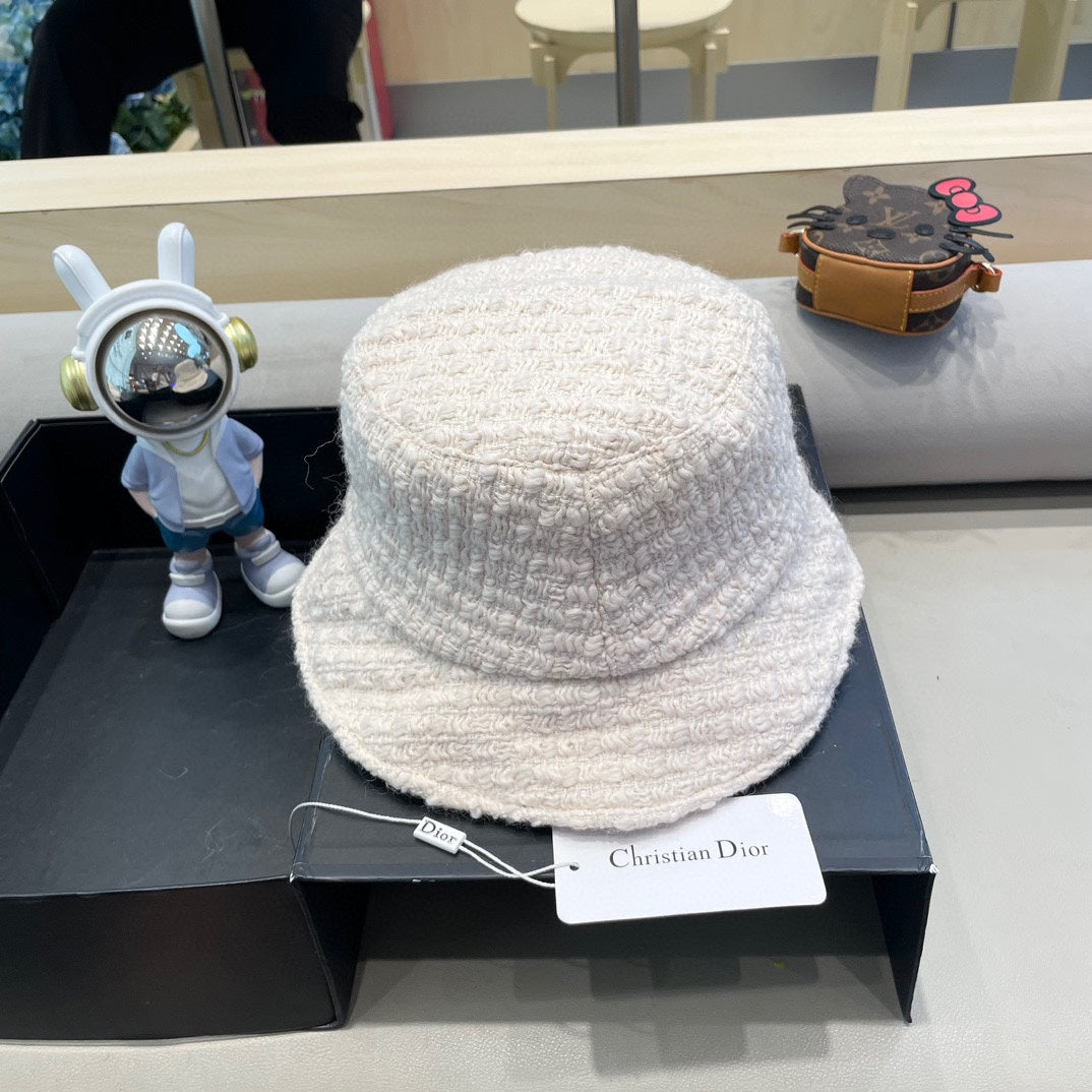 BUCKET HAT IN BEIGE WOOL 436746