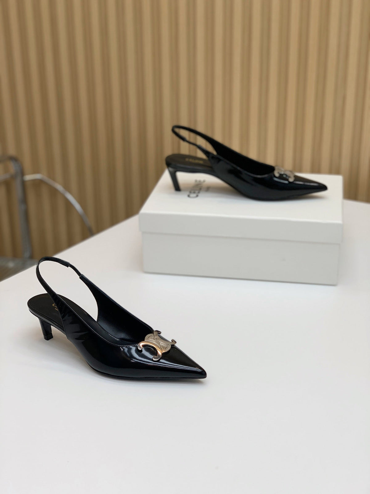ALMA TRIOMPHE SLINGBACK IN BLACK PATENT CALFSKIN