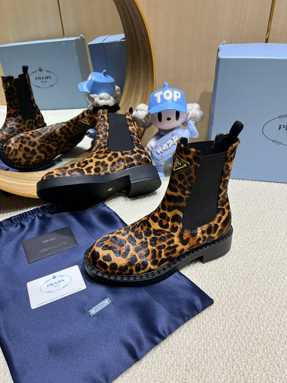 ANKLE BOOTS ATTACHED TRIANGLE LOGO IN LEOPARD PRINT HORSEHAIR