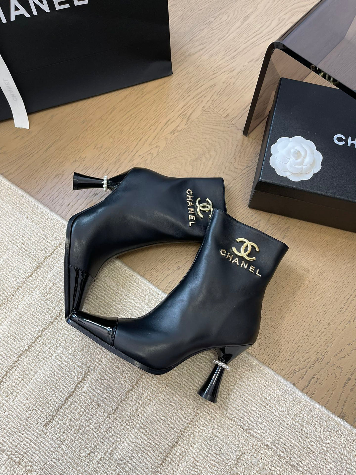 BONGADE BOOTS IN BLACK CALFSKIN