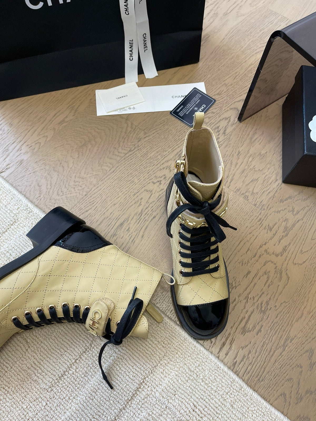 ALPHABET MARTIN BOOTS IN FLAX YELLOW LAMBSKIN