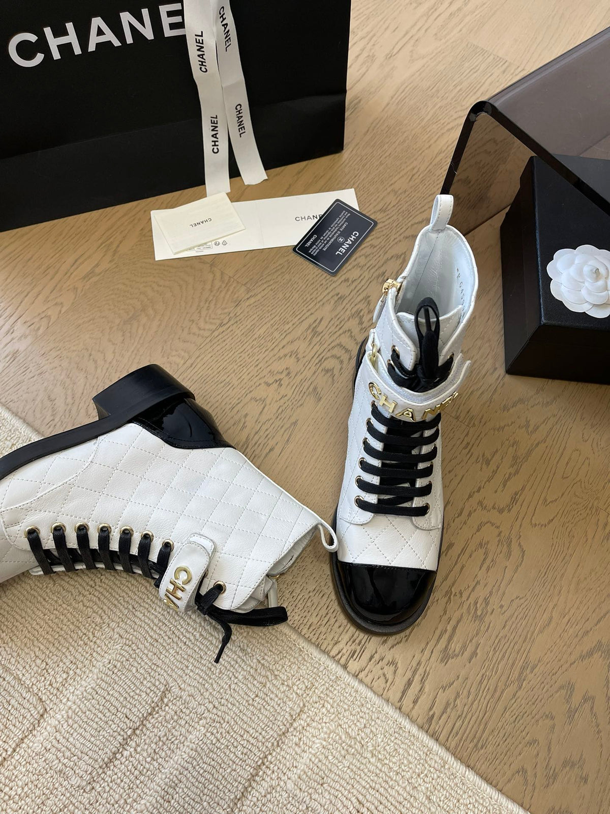 ALPHABET MARTIN BOOTS IN WHITE LAMBSKIN