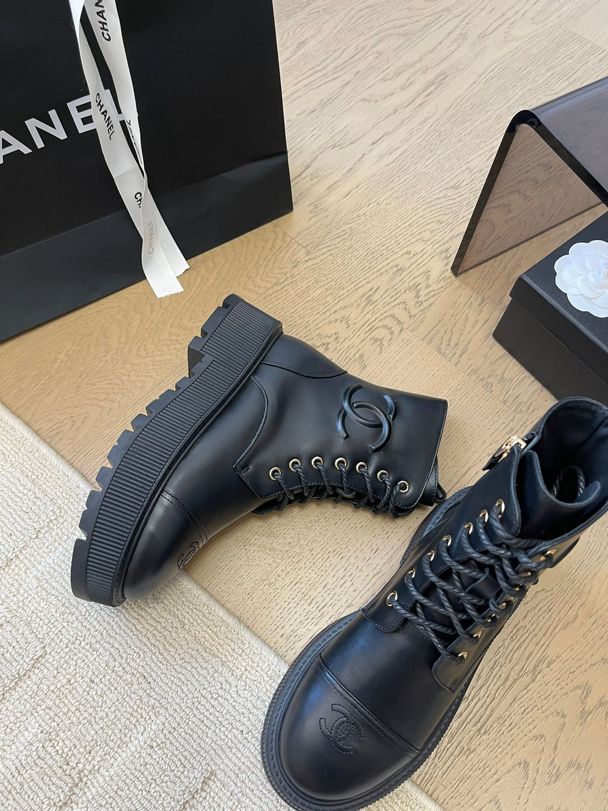 ANKLE BOOTS IN BLACK CALFSKIN 963004
