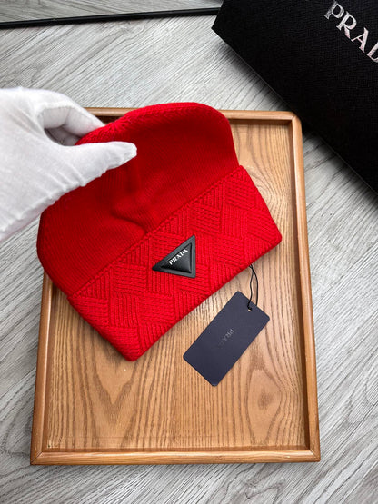 BEANIE HAT IN CHERRY RED WOOL AND RABBIT FUR 342036