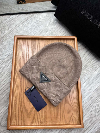 BEANIE HAT IN MEDIUM BROWN WOOL AND RABBIT FUR 342039
