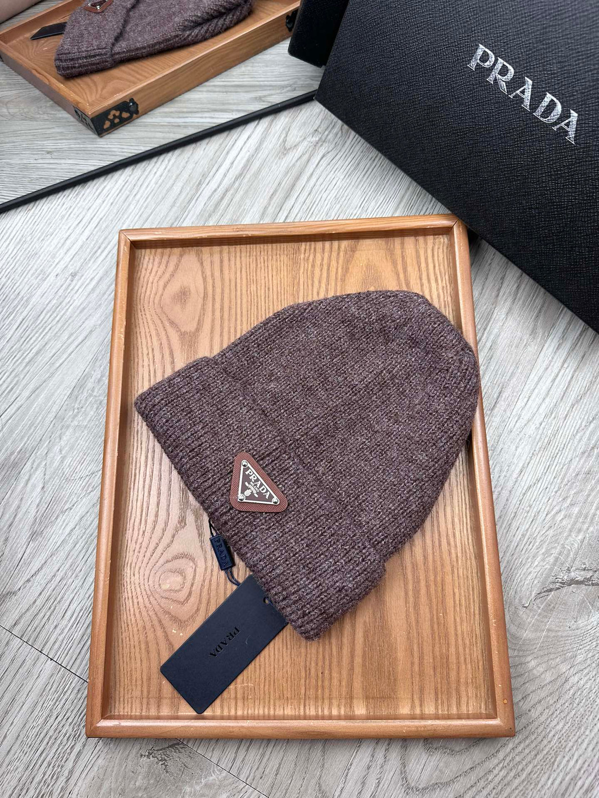 BEANIE HAT IN BRUNETTE BROWN WOOL 332399