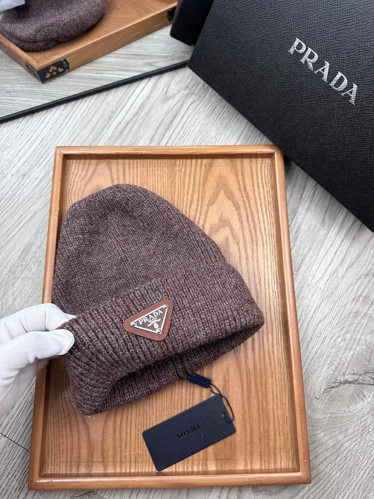 BEANIE HAT IN BRUNETTE BROWN WOOL 332399