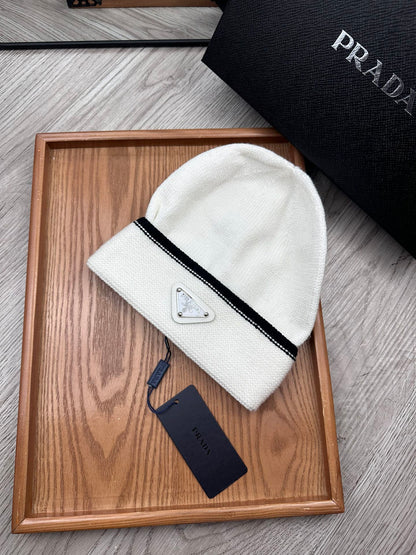 BEANIE HAT IN WHITE WOOL 349649