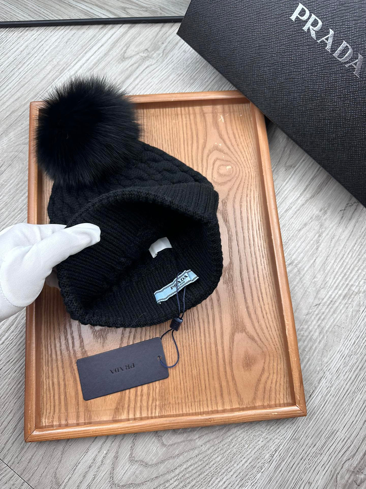 BEANIE HAT IN BLACK WOOL 352375