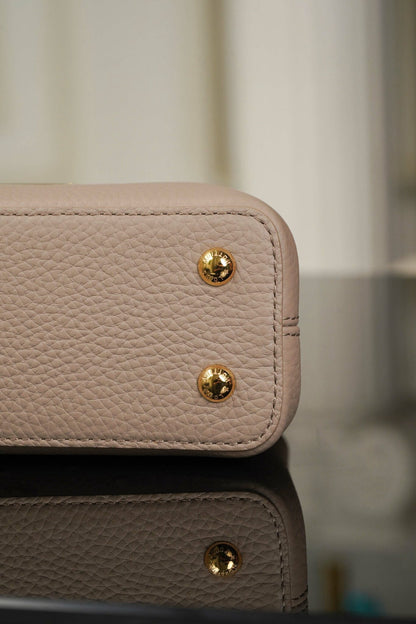 Louis Vuitton Capucines