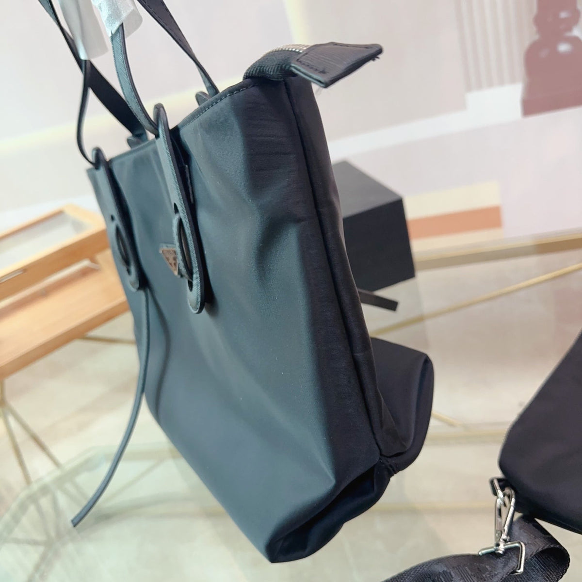 LARGE TOTE BAG 36 IN BLACK RE-NYLON FABRIC