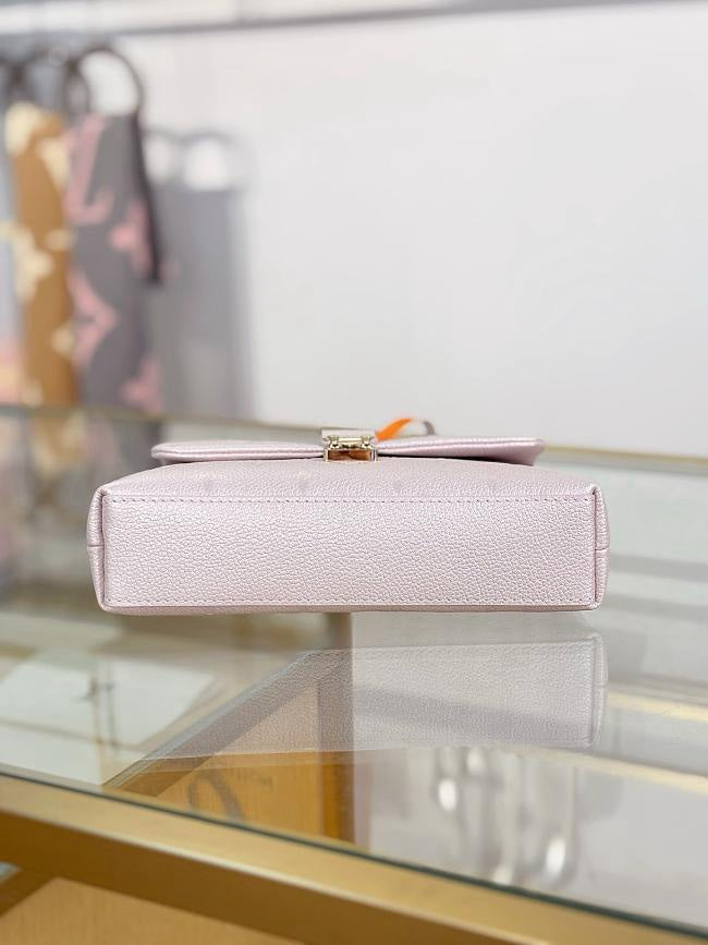 Louis Vuitton Nano Madeleine 12.5x6x21cm