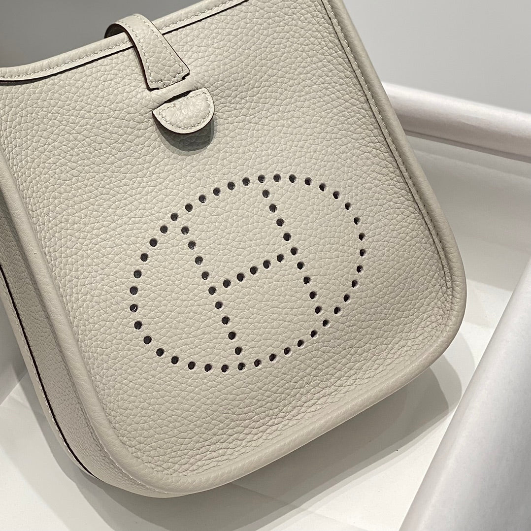 MINI NEO 18 EVELYNE BAG IN GREY GRAINED CALFSKIN