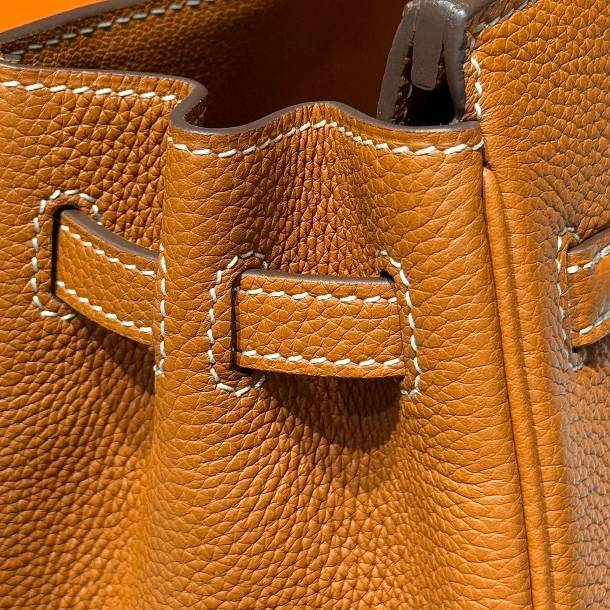 HN 25 IN BURNT ORANGE CALFSKIN GOLD HARDWARE