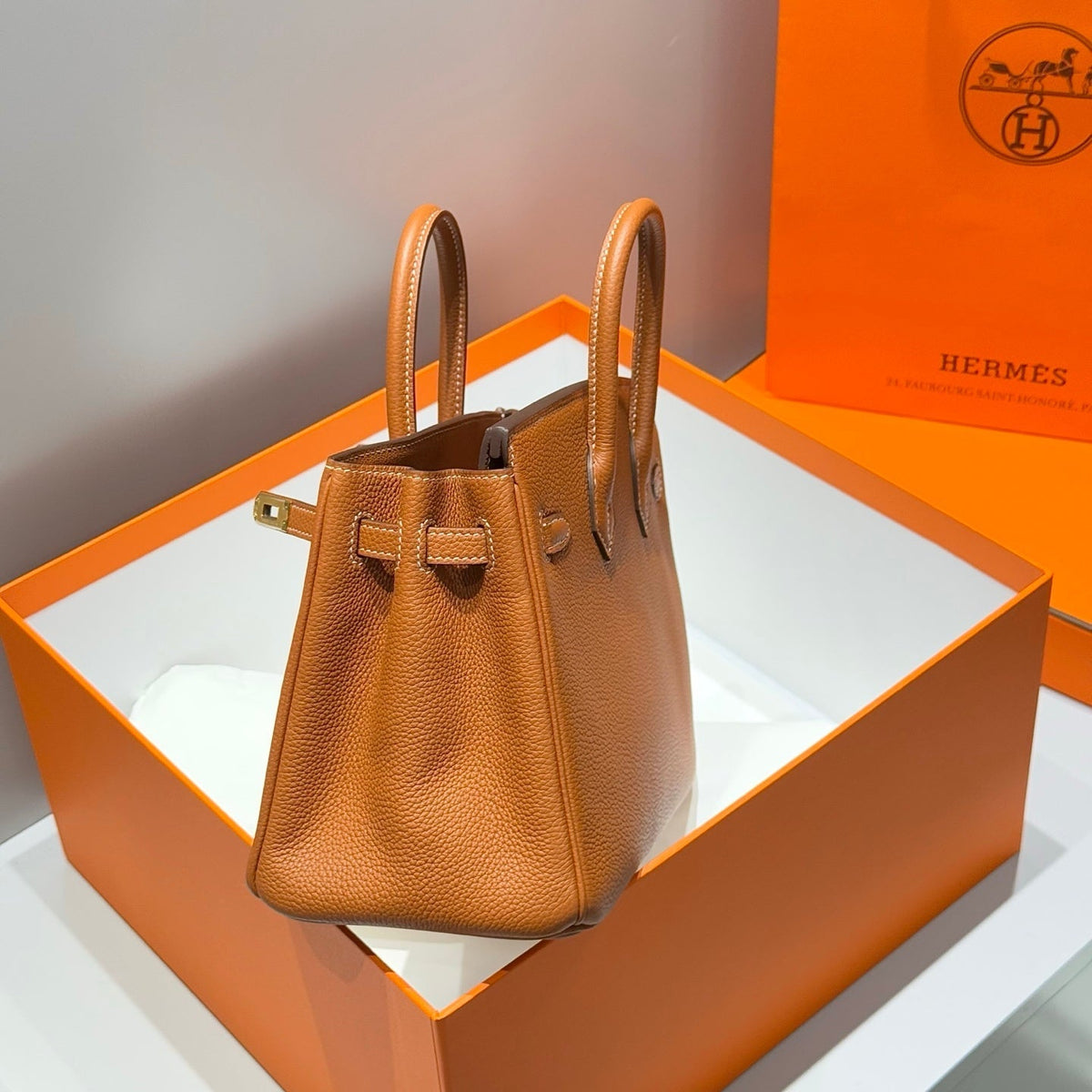 HN 25 IN BURNT ORANGE CALFSKIN GOLD HARDWARE