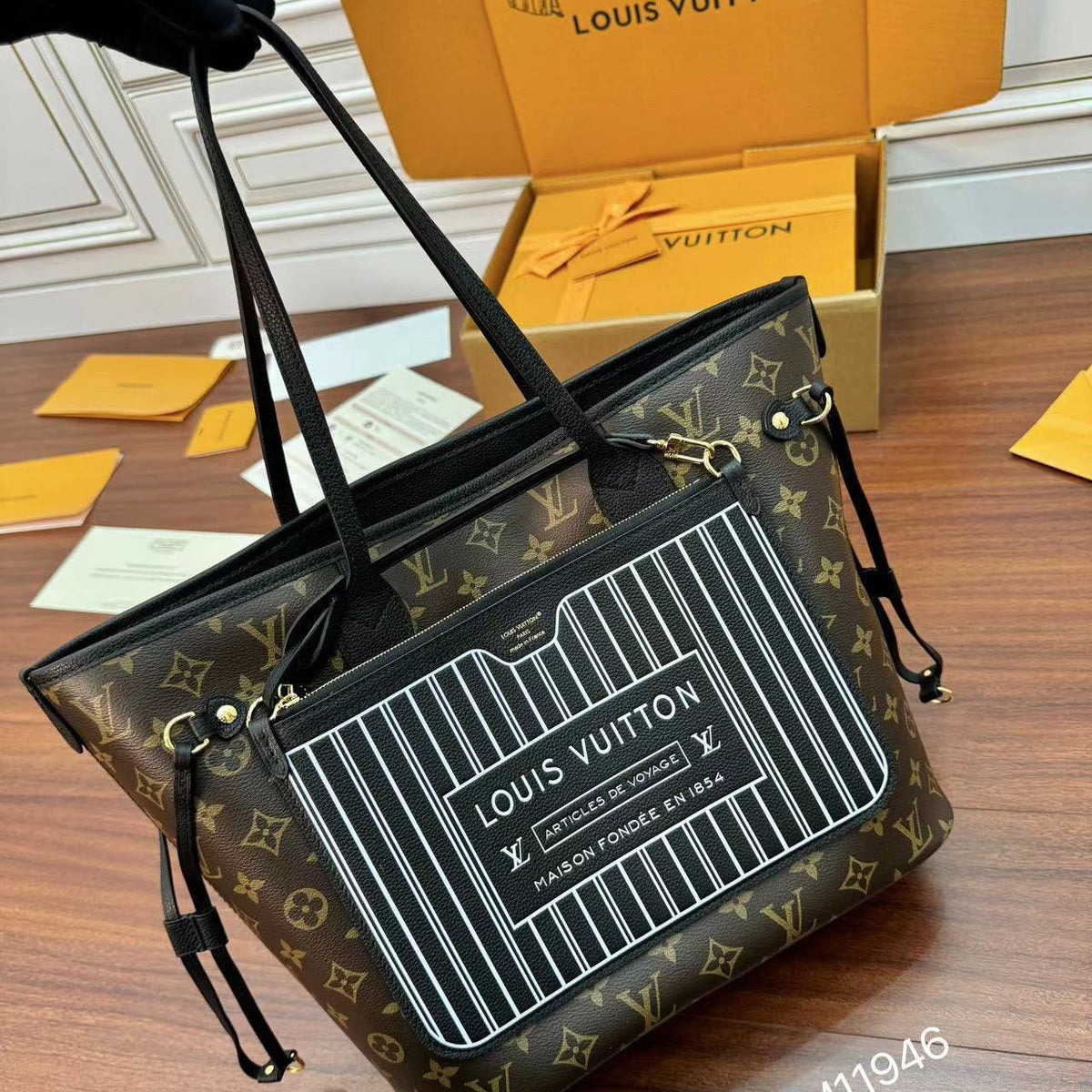 LV NEVERFULL INSIDE OUT MM IN BROWN MONOGRAM COATED CANVAS