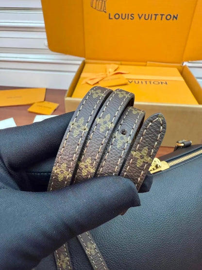 Lv express PM Black