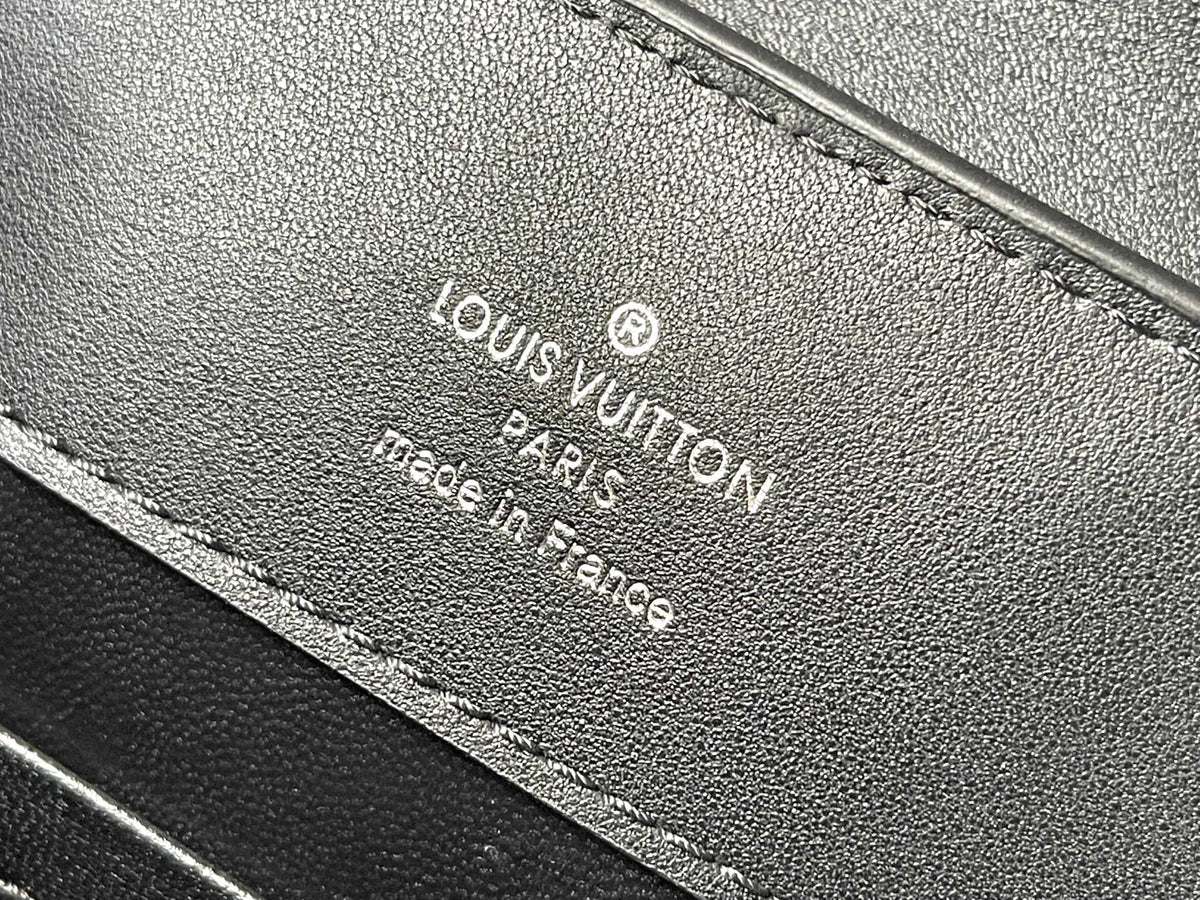 CAPUCINES EAST-WEST 30 IN BLACK SHEEPSKIN CRYSTAL AND SILVER HARDWARE