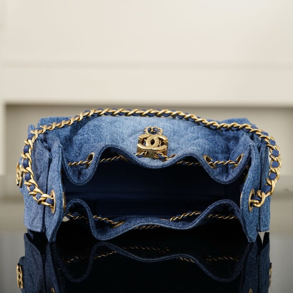 Chanel Mini 25 hobo bag