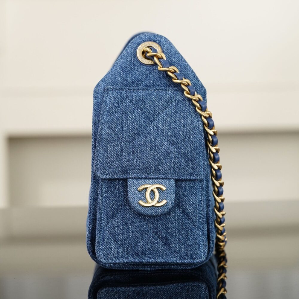 Chanel Mini 25 hobo bag