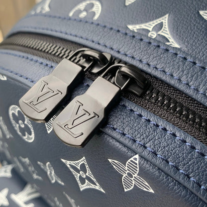 DISCOVERY PM BACKPACK 38 IN NAVY BLUE LAMBSKIN WHITE MONOGRAM LOGO