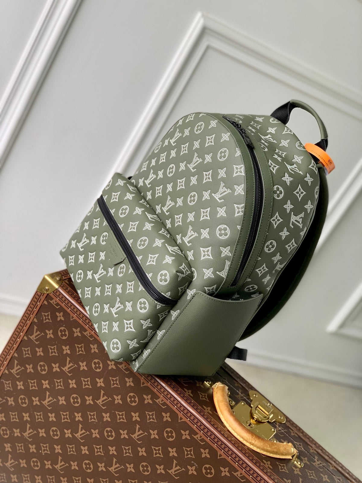 DISCOVERY PM BACKPACK 38 IN OLIVE GREEN MONOGRAM LAMBSKIN