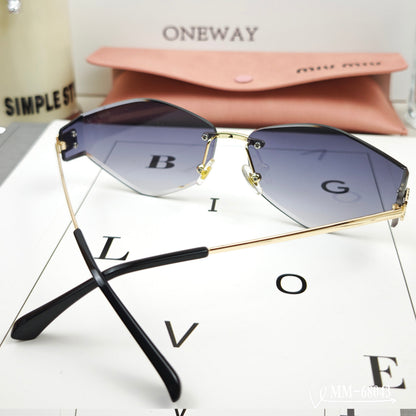 LOGO SUNGLASSES 68043 IN GOLD METAL GREY LENS
