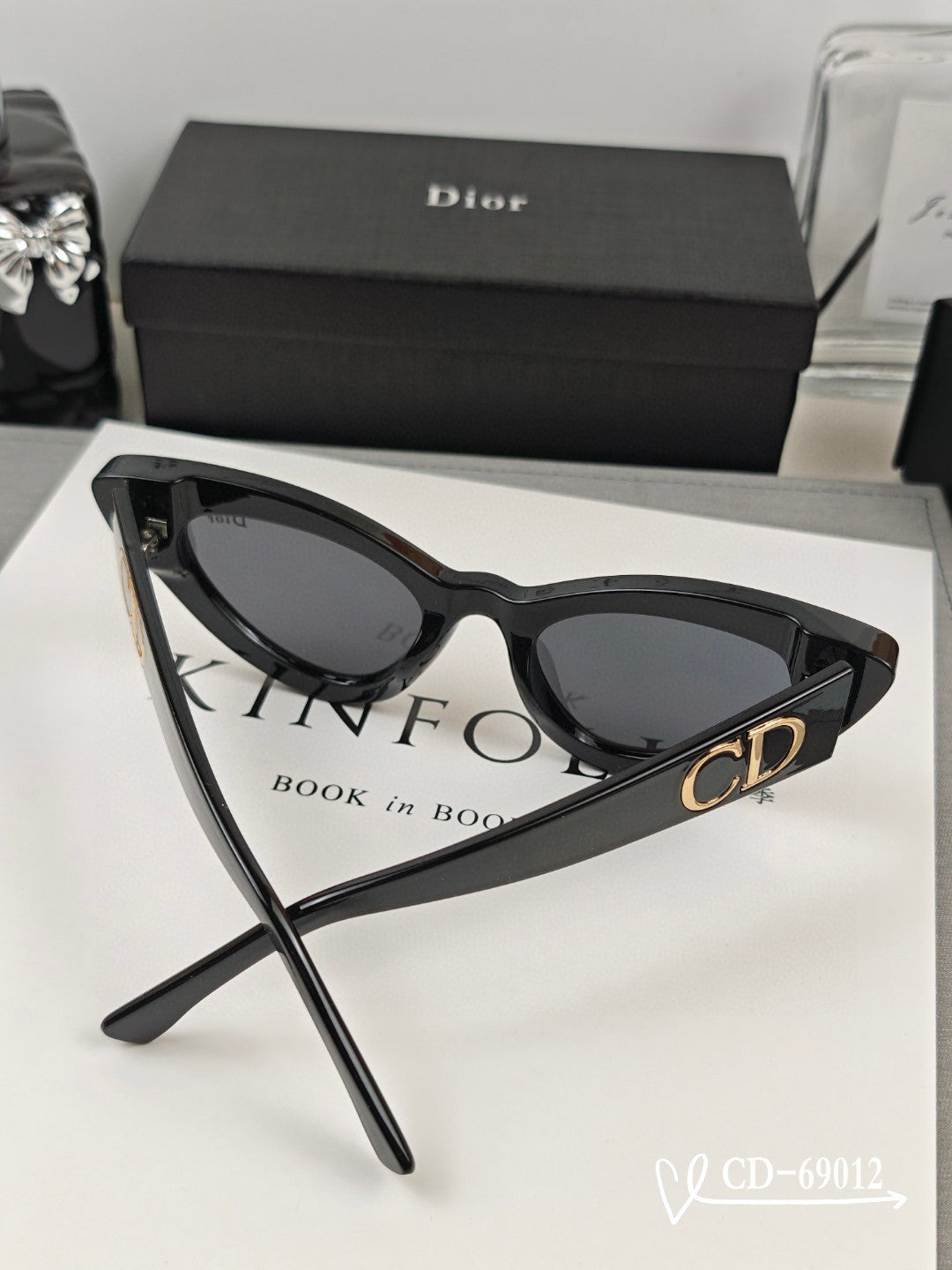 CAT EYE SUNGLASS 69012 IN ACETATE