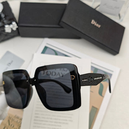 MONTAIGNE SUNGLASS 51139 IN ACETATE
