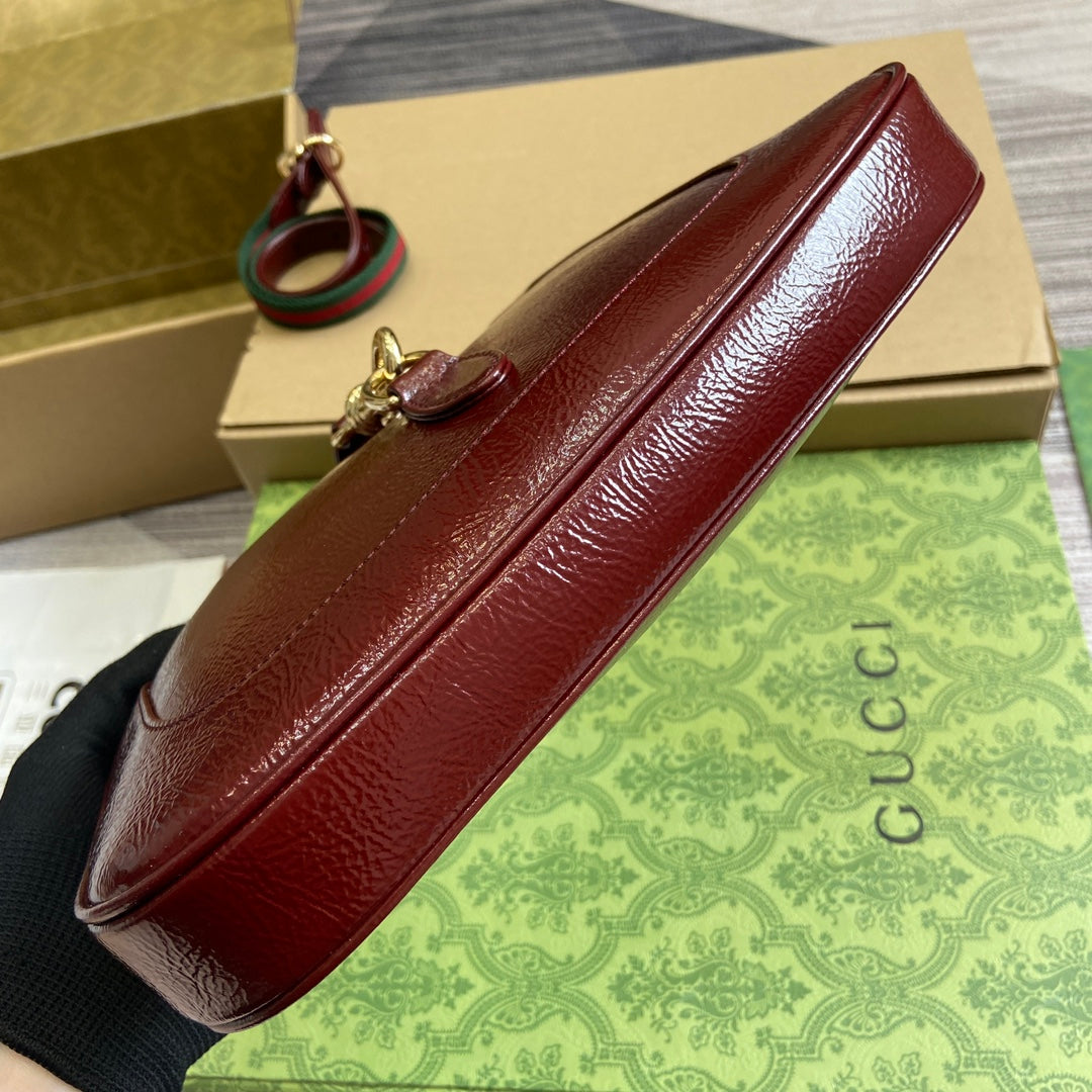 JACKIE SMALL SHOULDER BAG IN WINE RED CRACKED LACQUER GOLD HARDWARE