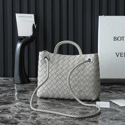 BV SMALL ANDIAMO 25CM GREY LAMBSKIN