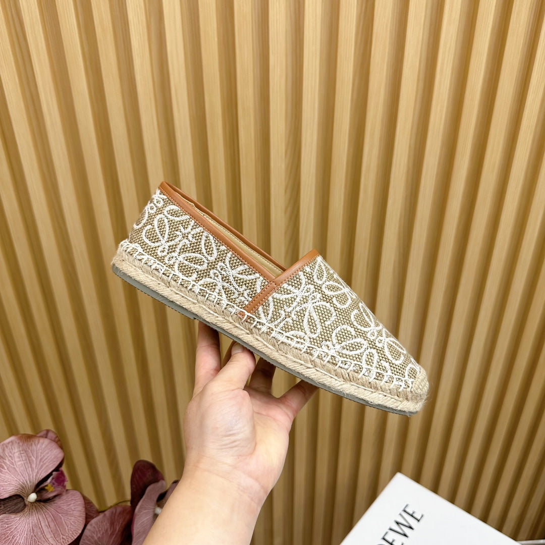 LW WHITE ANAGRAM ESPADRILLE LOAFER KHAKI LINEN