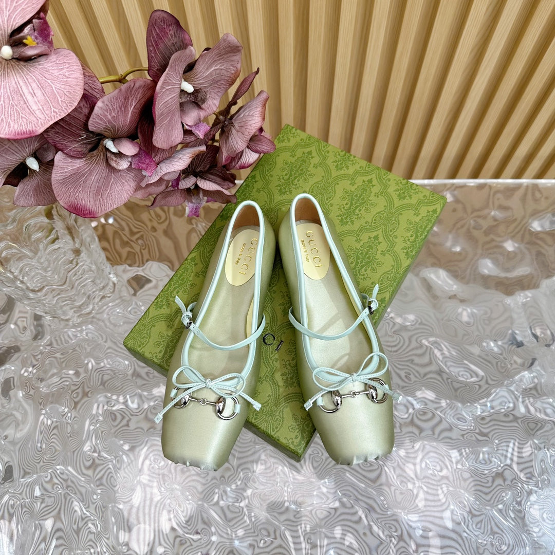 BALLET FLAT IN JADE GREEN SILK WITH SILVER HARDWARE
