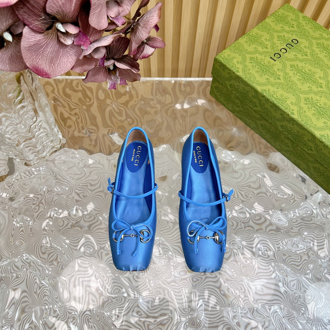 BALLET FLAT IN COBALT BLUE SILK WITH SILVER HARDWARE