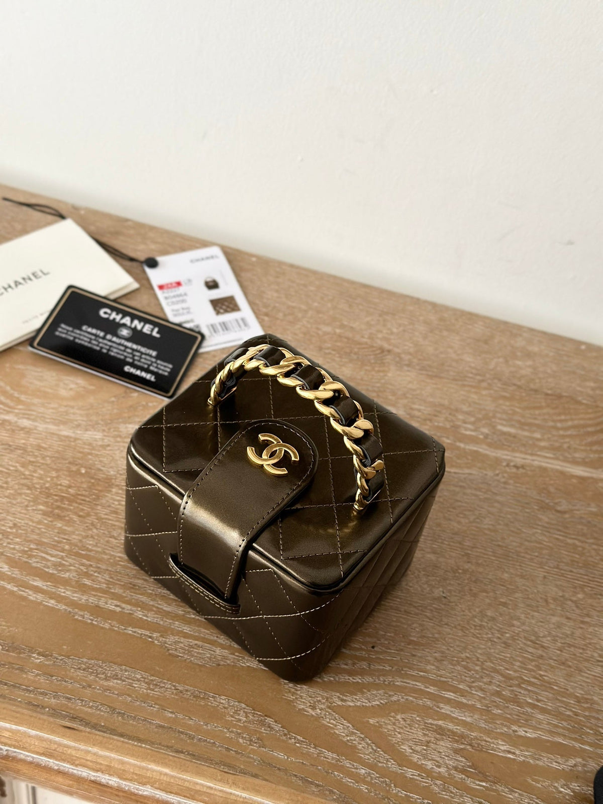 MINI VINTAGE COSMETIC BAG 11 IN MIKADO SHINY CALFSKIN GOLD HARDWARE