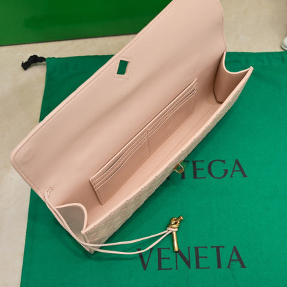 BV Long Clutch Andiamo 31 Pink Leather Ghw