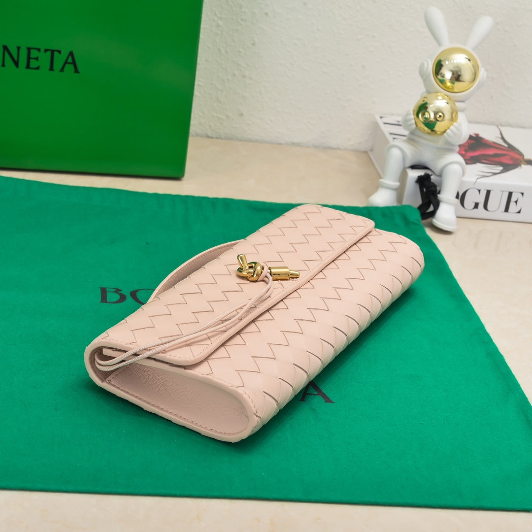 BV Long Clutch Andiamo 31 Pink Leather Ghw