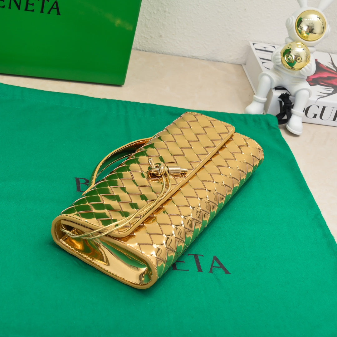 BV Long Clutch Andiamo 31 Gold Metalic Leather Ghw