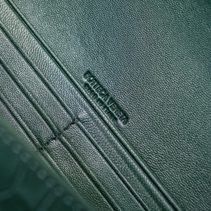 BV Long Clutch Andiamo 31 Dark Green Crocodile Calfskin Ghw