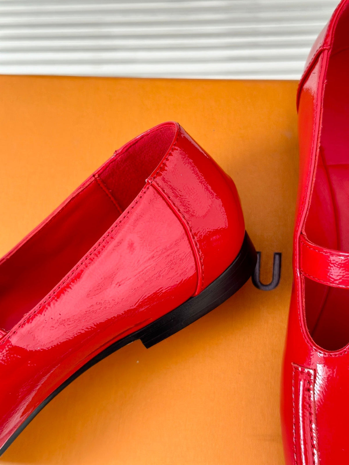 LV WOMEN SOHO FLAT MARY JANE IN CHERRY RED CALFSKIN