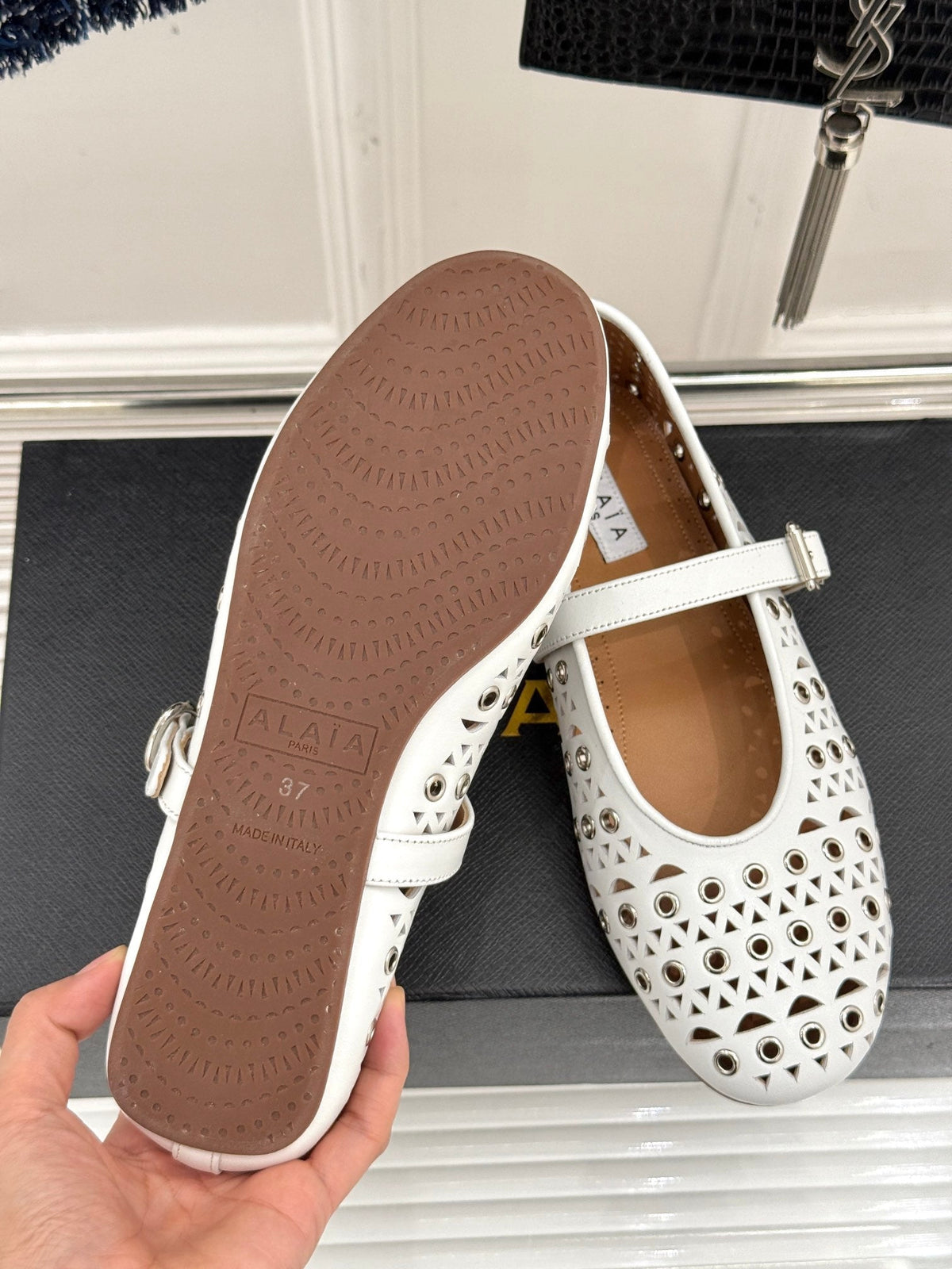MARY JANE IN WHITE CALFSKIN