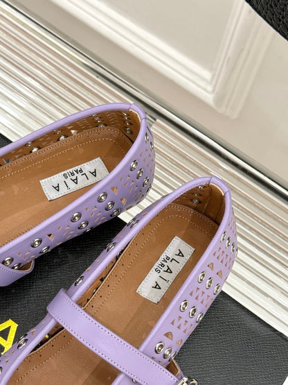 MARY JANE IN PASTEL GRAY CALFSKIN