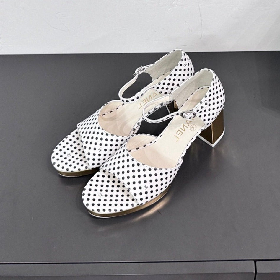 BLOCK HEEL SANDALS WHITE POLKA DOT SHEEPSKIN
