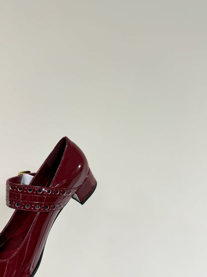 MARY JANE PUMPS IN BURGUNDY RED GLOSSY CALFSKIN