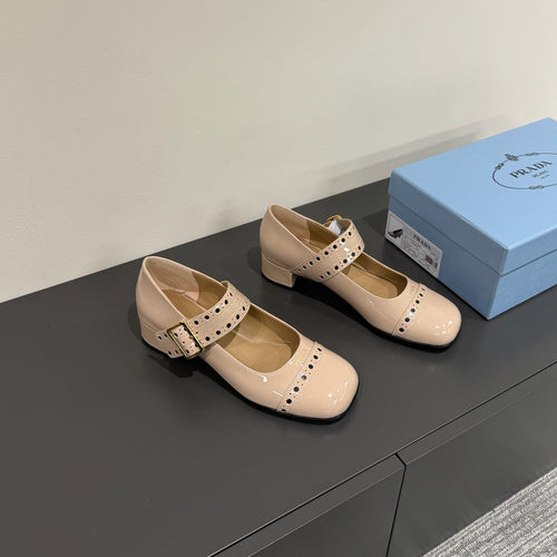 MARY JANE PUMPS IN BEIGE GLOSSY CALFSKIN
