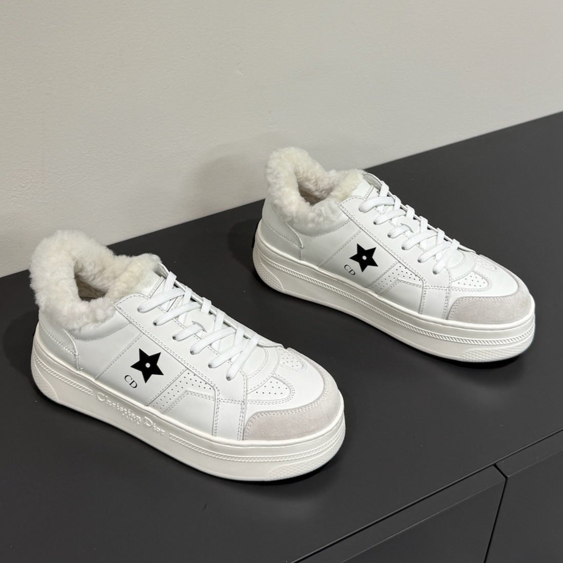 BLACK STAR SNEAKER WHITE CALFSKIN AND SUEDE CALFSKIN WITH SHEARLING LINING